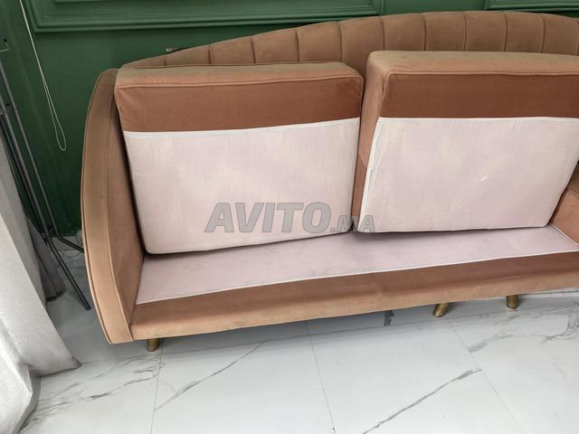 أريكة في حالة جيدة جدا