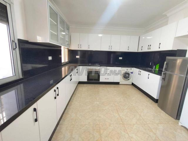 شقة للبيع بسرعة 208 مترًا مربعًا في منطقة الديكر المثمر.