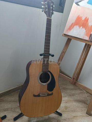 Fender fa-125 صوتية