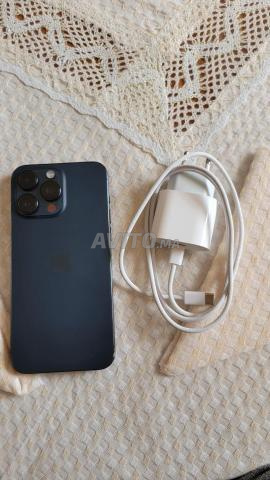 iPhone 15 Pro Max bleu titanium