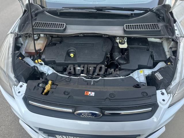 فورد كوجا 2016 ضاربة 180 ألف مليحة - 2