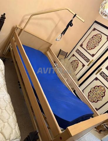 Lit électrique médical