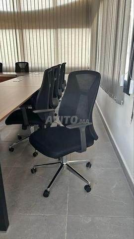 Chaise de bureau en maille importée avec un design moderne et confortable