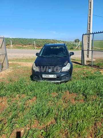 سيارة SUZUKI ممتازة SX4 - 2