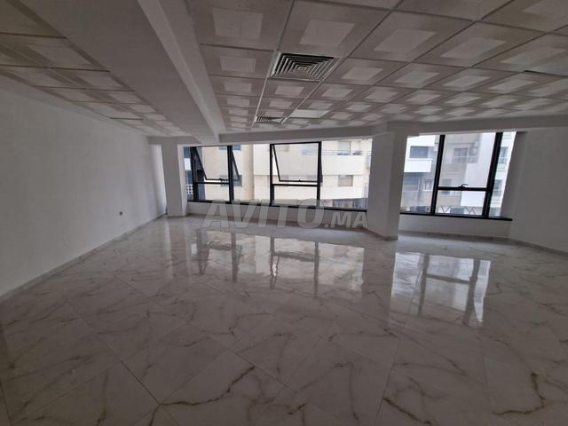 Bureau à louer façade au centre ville kénitra