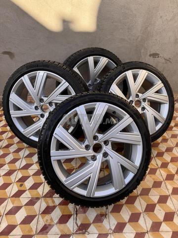 4 عجلات 18 بوصة أصلية فولكس فاجن 8