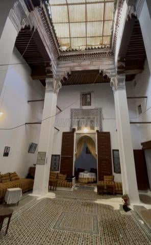 رياض للبيع بالمدينة القديمة مكناس 176م