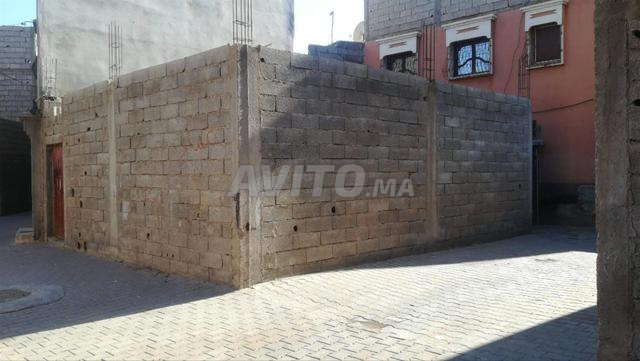صندوق للبيع 3 واجهات قرب المستوصف الطبي إخربان - 2