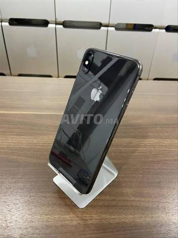 ايفون اكس اس باقي نقي مفيه تا شي خابشة