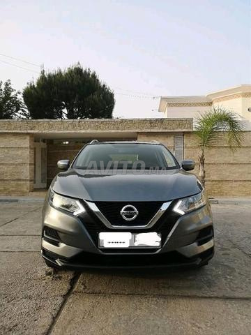 نيسان قاشقاي