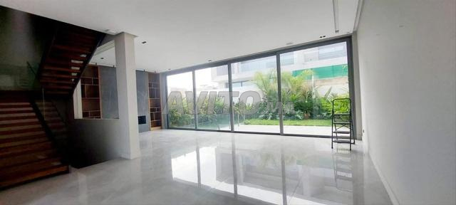 À LOUER VILLA MODERNE À AIN DIAB