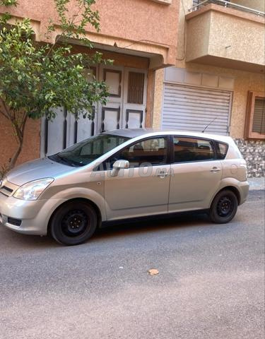 Toyota corolla verso 2007 et 7 places khenifra