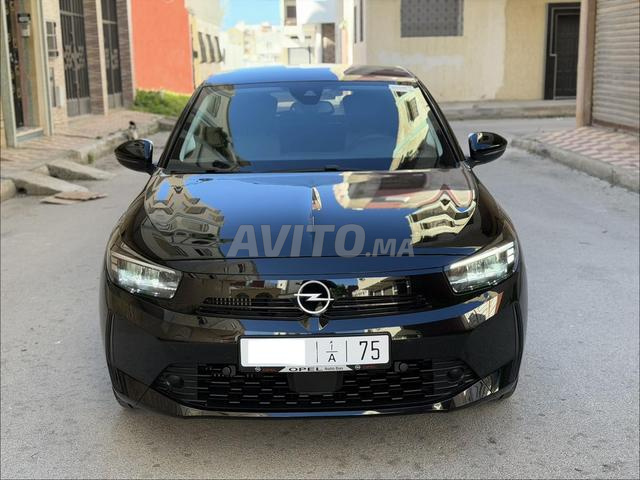 OPEL CORSA Essence 2024