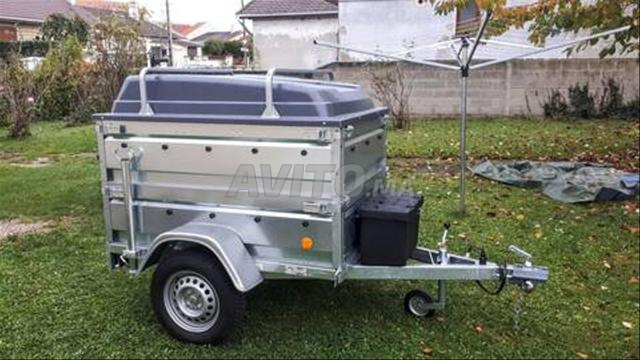 Remorque auto Norauto 150 équipé de coffre
