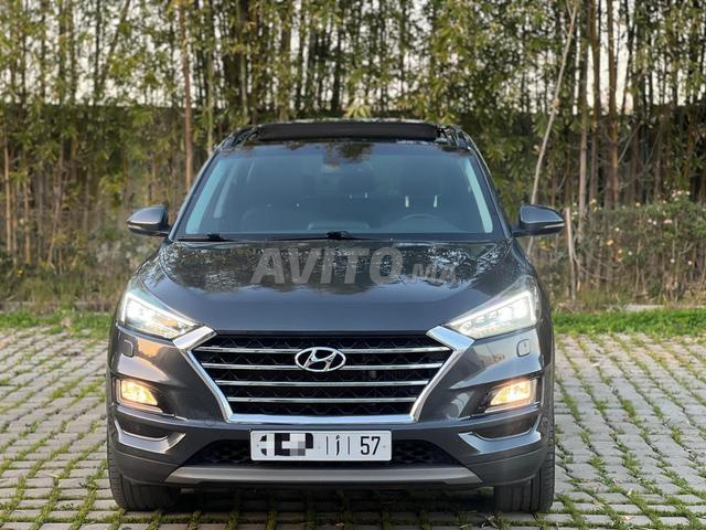 Hyundai Tucson علبة السرعة أتوماتيكية