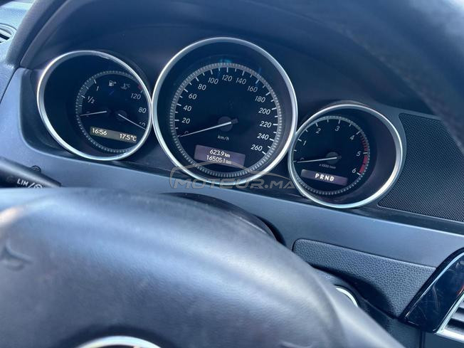 Mercedes-Benz 220 Diesel Automatique 2011 à Rabat
