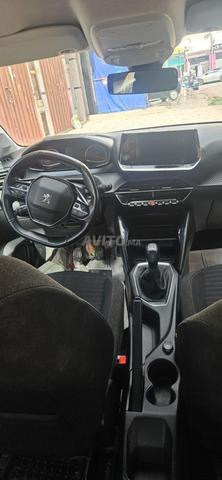 بيجو 208 كاملة الإضافات