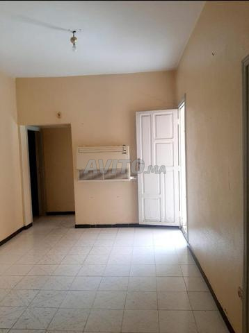 مكتب بمساحة 130 متر مربع في قلب شارع أولفا