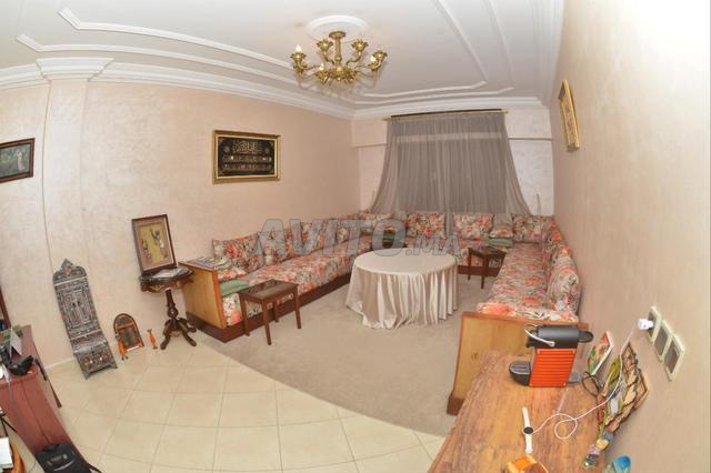 un appartement ensoleillé