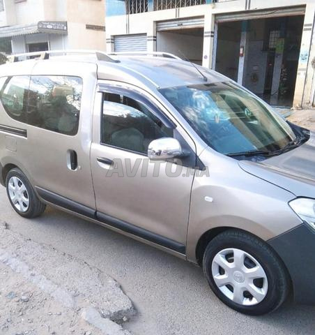 داسيا دوكر ديزل يدوية 2016 في مكناس