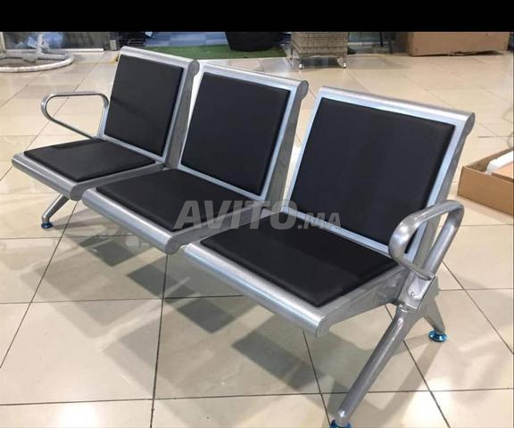 مقاعد أنيقة لاستقبال مريح