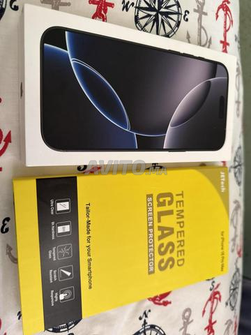 iPhone 16 pro max 99 batterie 256GO