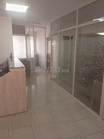 Plateau aménagé cloison climatisé ascenseur