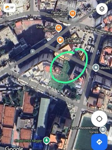 TERRAIN 750 m2 titre R4 route 50 2face