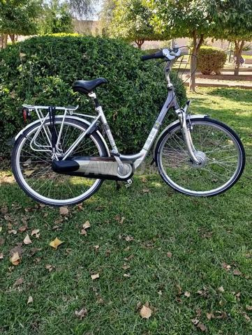 Vélo Madame en très bon état, bicyclette