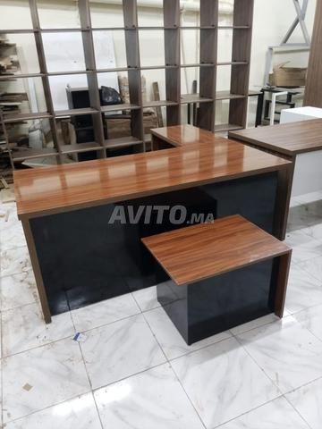 المكاتب الخشبية حسب الطلب