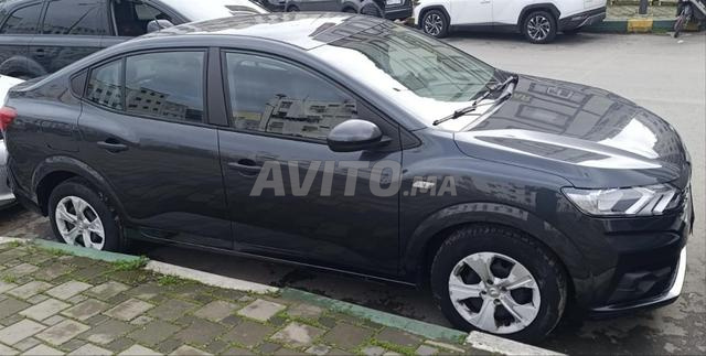 داسيا لوغان بنزين يدوية 2022 في الدار البيضاء