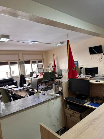 Bureau 130m2 à côté de Chimicolour Mokawama