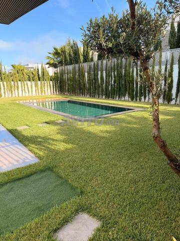 VILLA DE LUXE A VENDRE SUR VILLE VERTE BOUSKOURA