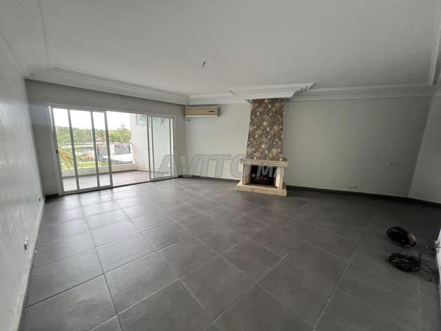 شقة بدون مقابل للإيجار في فيلودروم