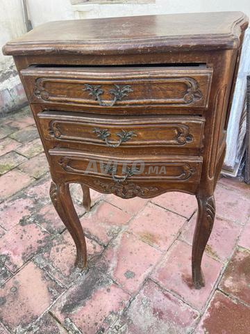 أثاث بأدراج للبيع