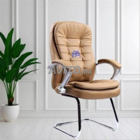 Chaise visiteur élégante/table/bureau