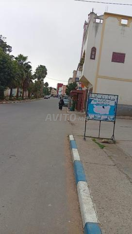 Pour des raisons personnelles en Europe, ancienne maison à vendre