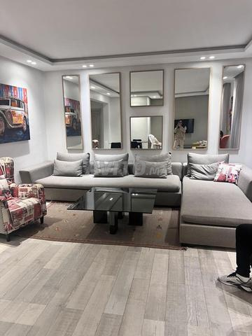 كنبة جميلة جدا