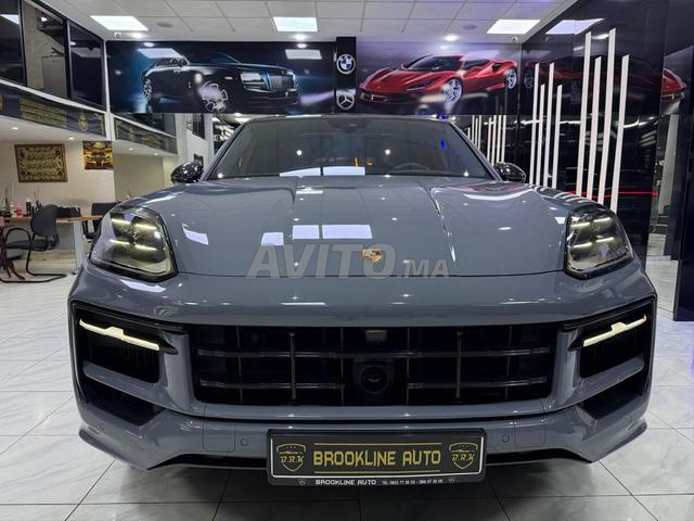 بورش كايين إس هايبرد بلمسة نهائية من الكربون