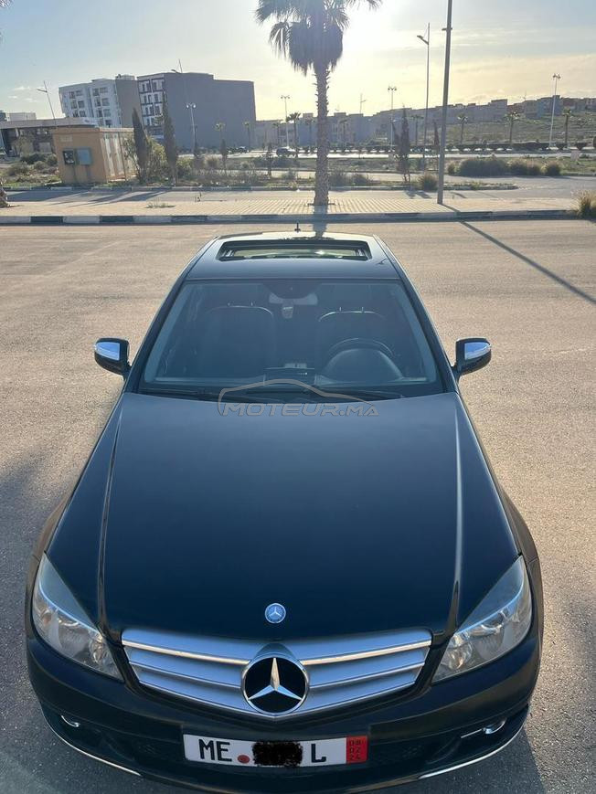 Mercedes-Benz 220 Diesel Automatique 2007 à Nador