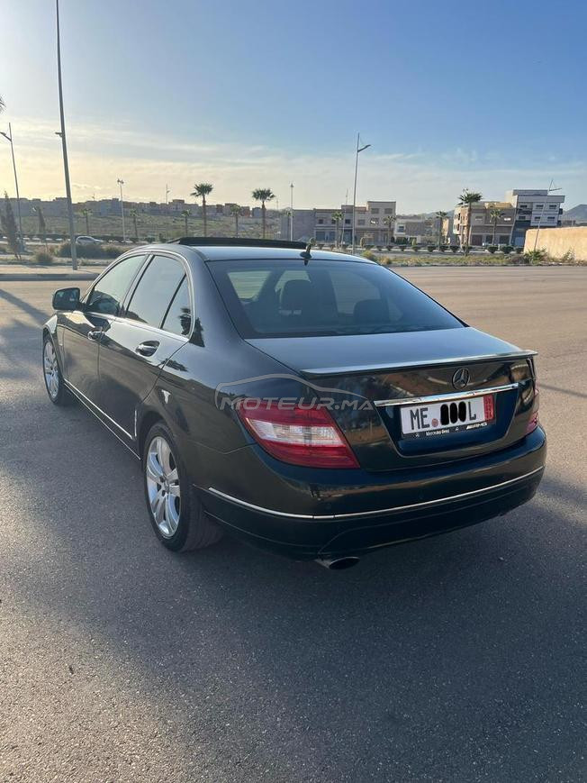 Mercedes-Benz 220 Diesel Automatique 2007 à Nador