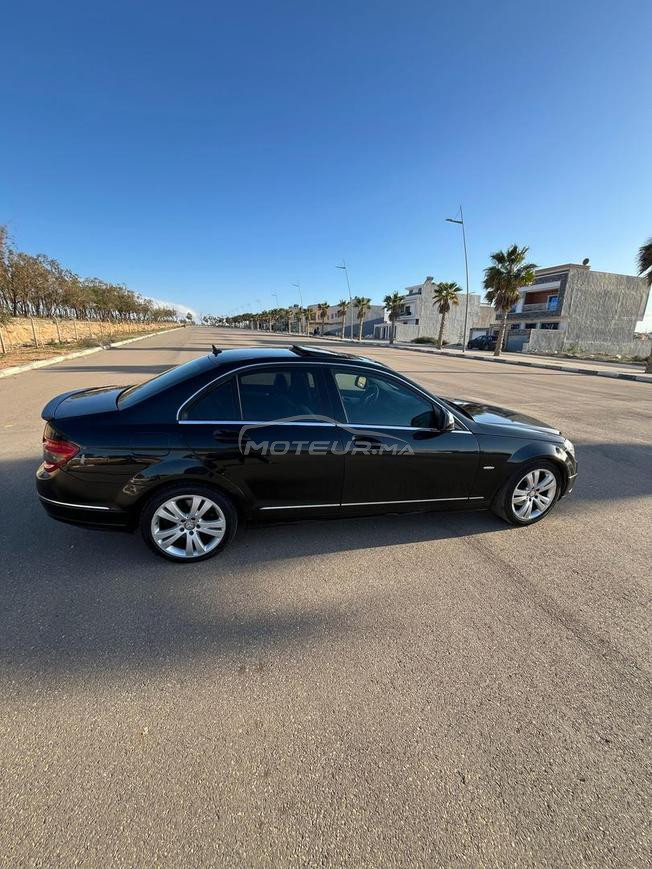 Mercedes-Benz 220 Diesel Automatique 2007 à Nador