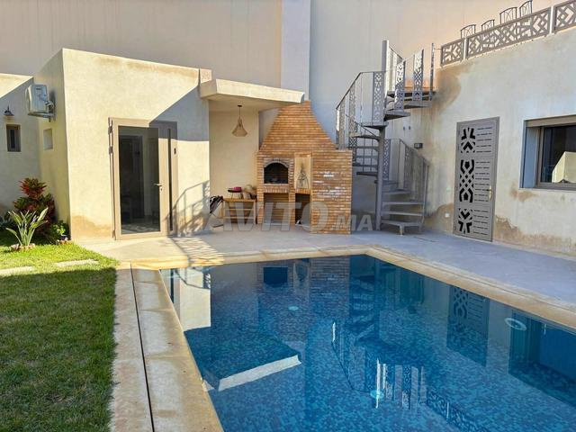 فيلا فاخرة للبيع