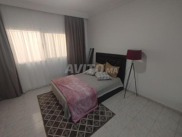 استوديو بمساحة 42 مترًا مربعًا أكدال يشمل الألياف الضوئية والكهرباء