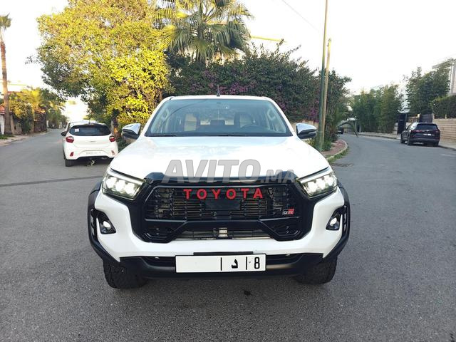 TOYOTA HILUX double cabine PACK GR