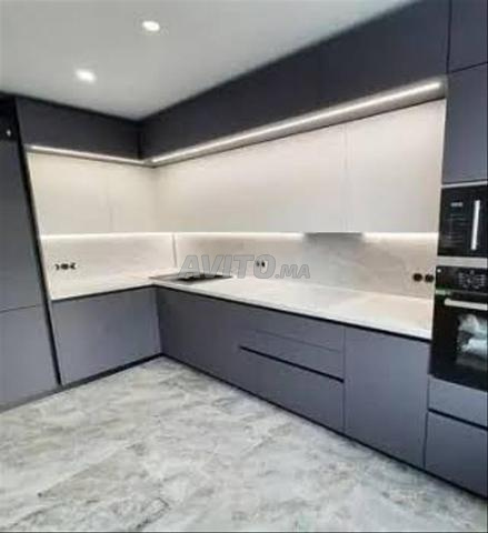 مطبخ مجهز، خزانة ملابس، تكسية بأسعار صغيرة - 2