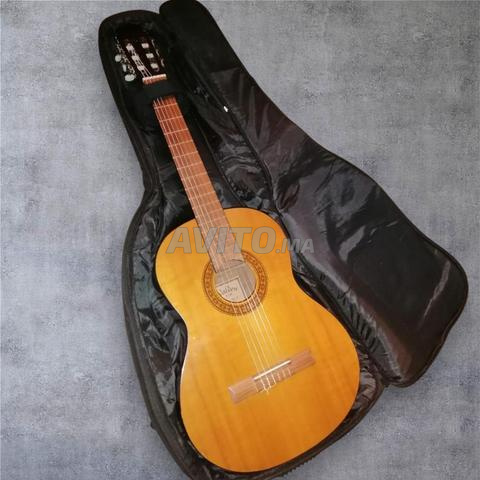 غيتار كلاسيكي Walden N350