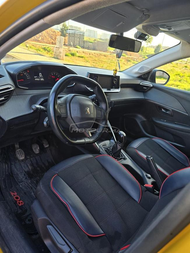 mon voiture a vendre 208 model 2021