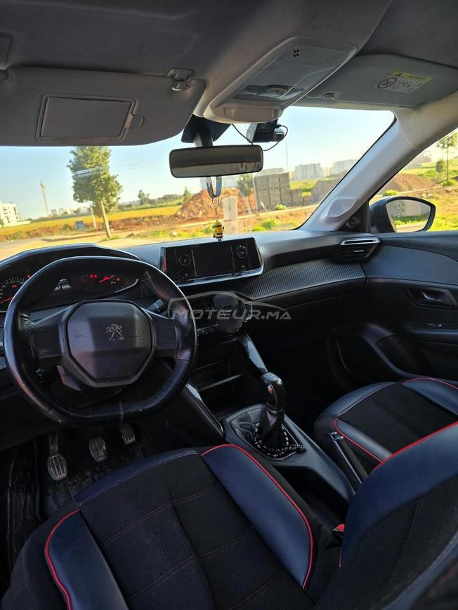 mon voiture a vendre 208 model 2021