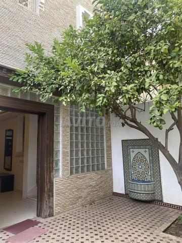 فيلا مقابل بارو الشرق-الغرب